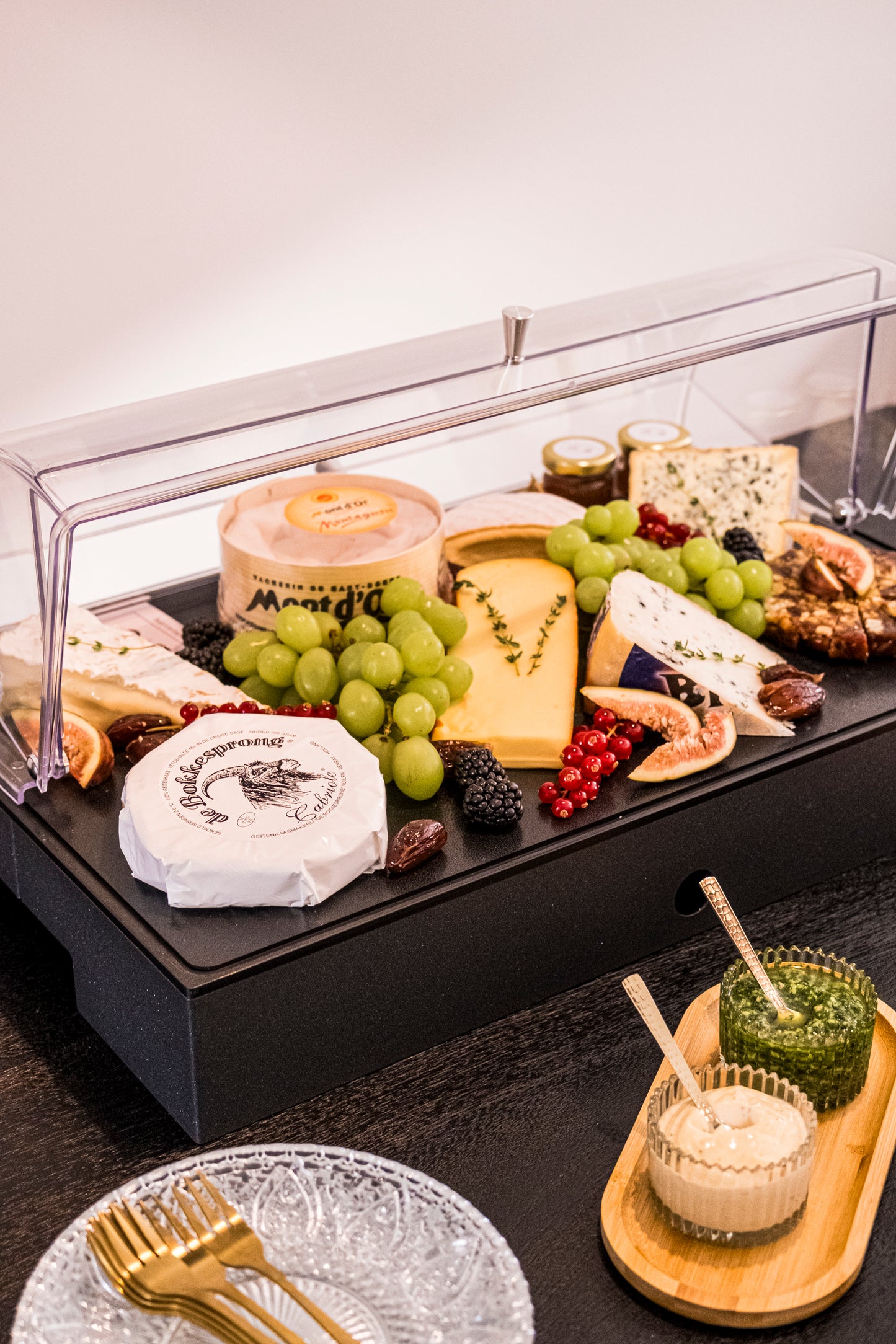 Kaasbuffet (10-15 personen)